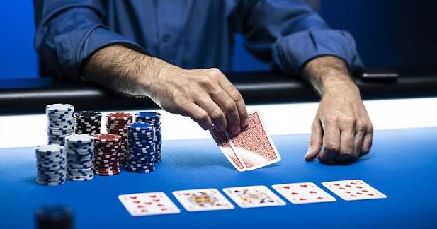 Cách chơi Poker Texas Hold’em